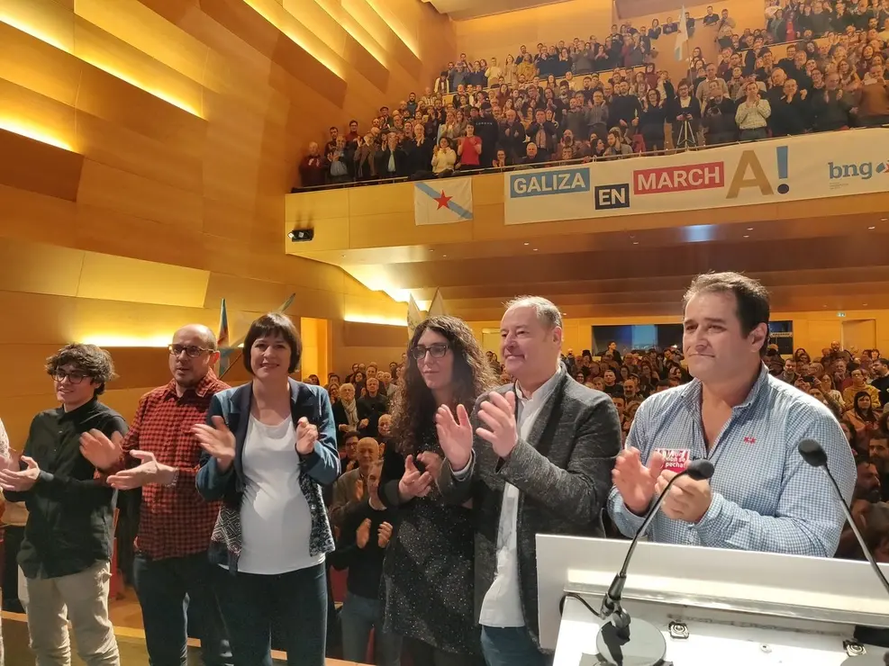 Presentaci&oacute;n da candidatura &aacute; presidencia da Xunta 11