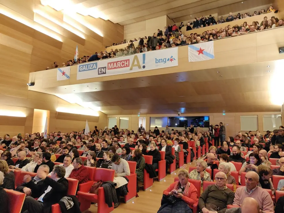 Presentaci&oacute;n da candidatura &aacute; presidencia da Xunta 1