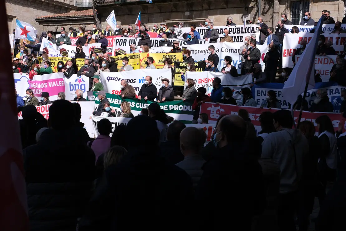 Manifestaci&oacute;n contra a suba dos prezos e o empobrecemento social