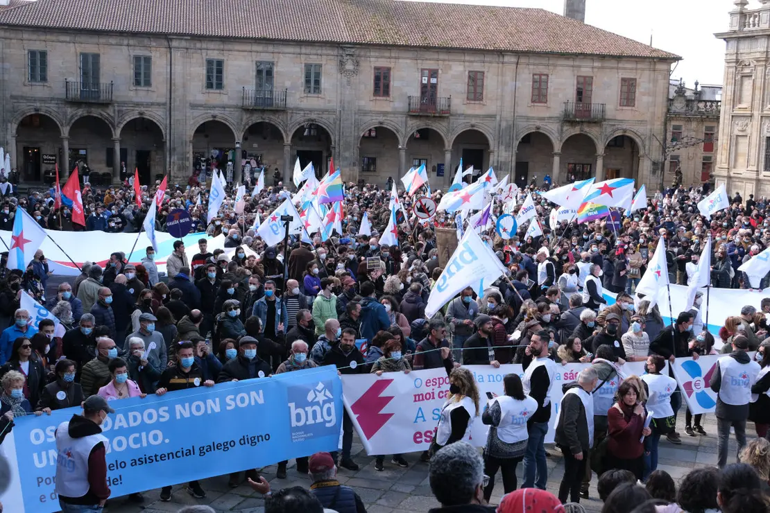 Manifestaci&oacute;n contra a suba dos prezos e o empobrecemento social