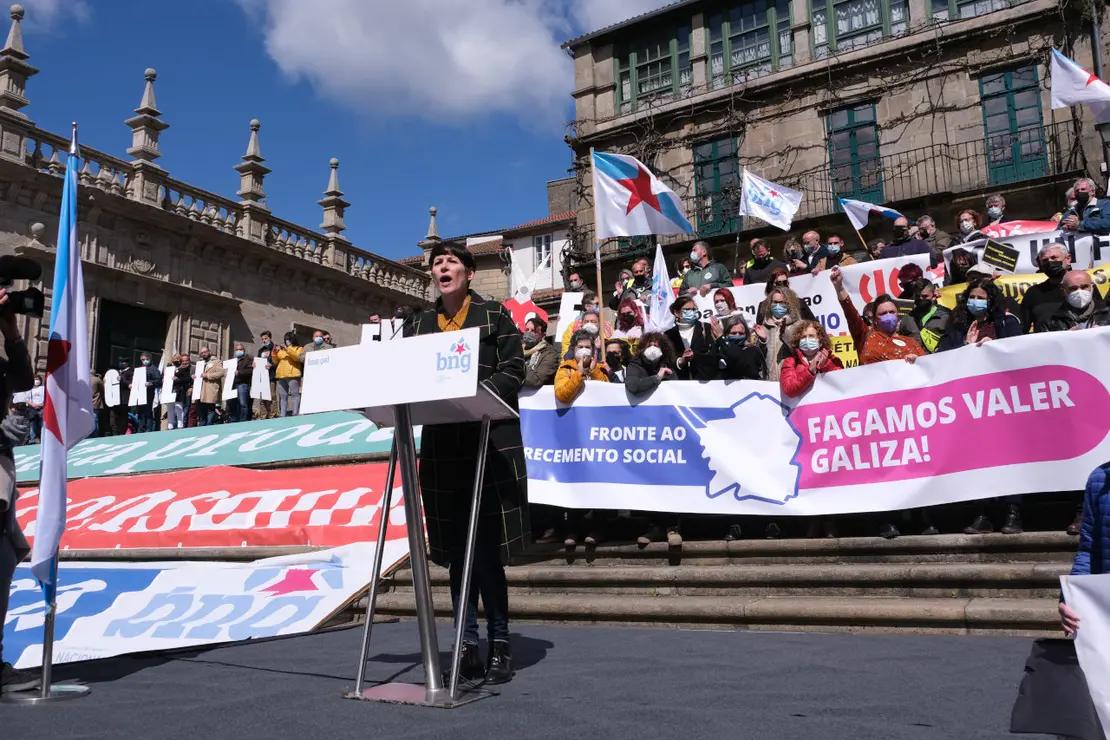 Manifestaci&oacute;n contra a suba dos prezos e o empobrecemento social