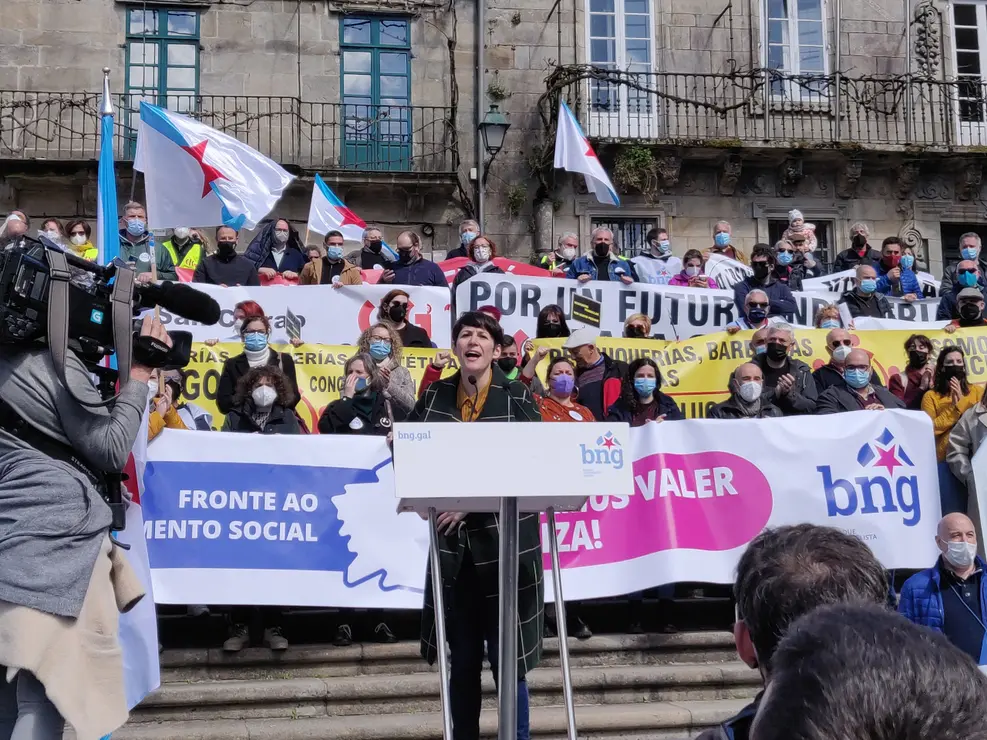 Manifestaci&oacute;n contra a suba dos prezos e o empobrecemento social