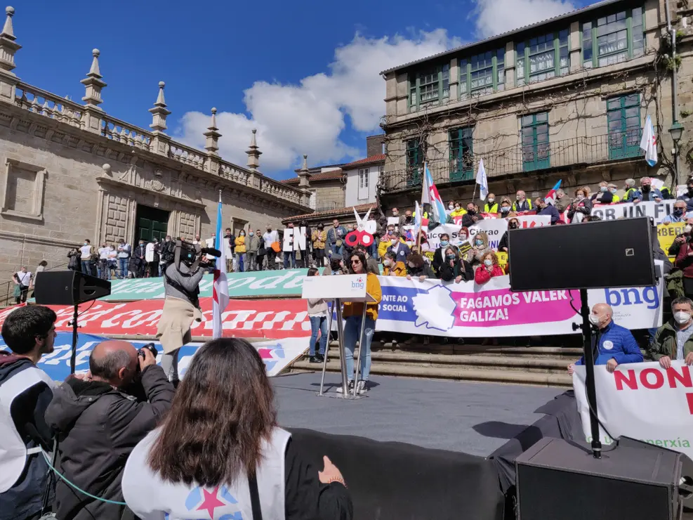 Manifestaci&oacute;n contra a suba dos prezos e o empobrecemento social