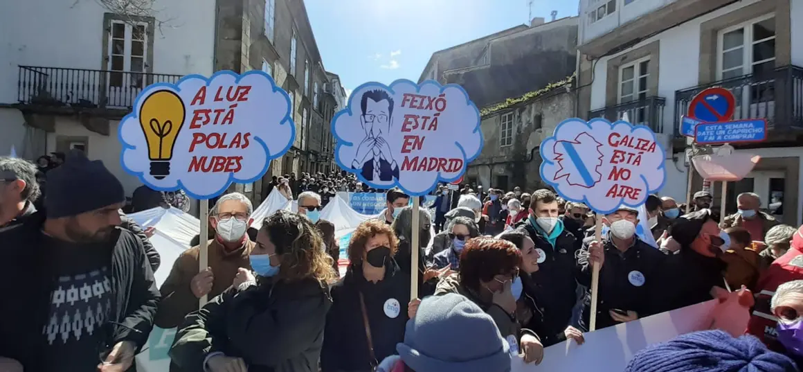 Manifestaci&oacute;n contra a suba dos prezos e o empobrecemento social