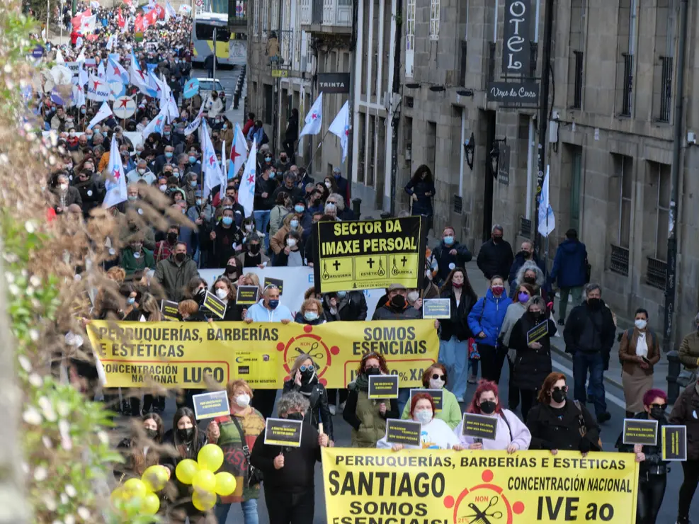 Manifestaci&oacute;n contra a suba dos prezos e o empobrecemento social
