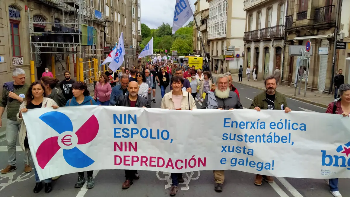 Manifestaci&oacute;n E&oacute;licos si, pero non asi.