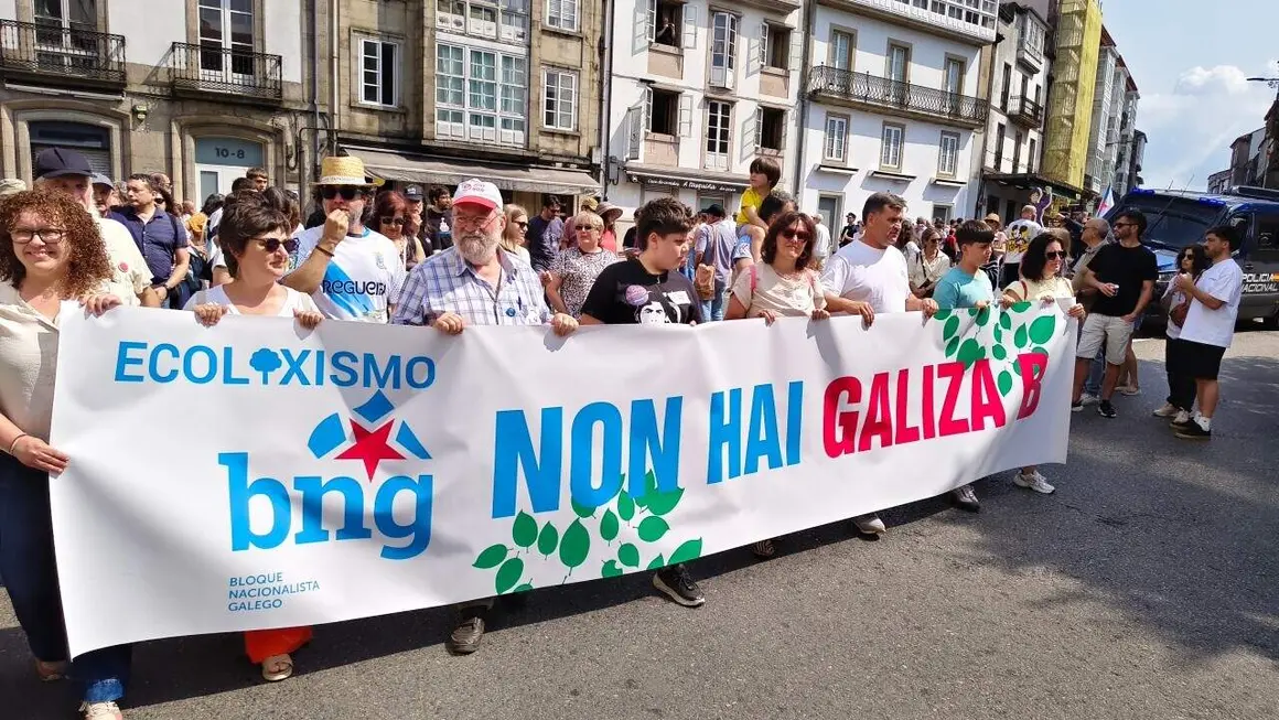 Faixa BNG Non hai Galiza B