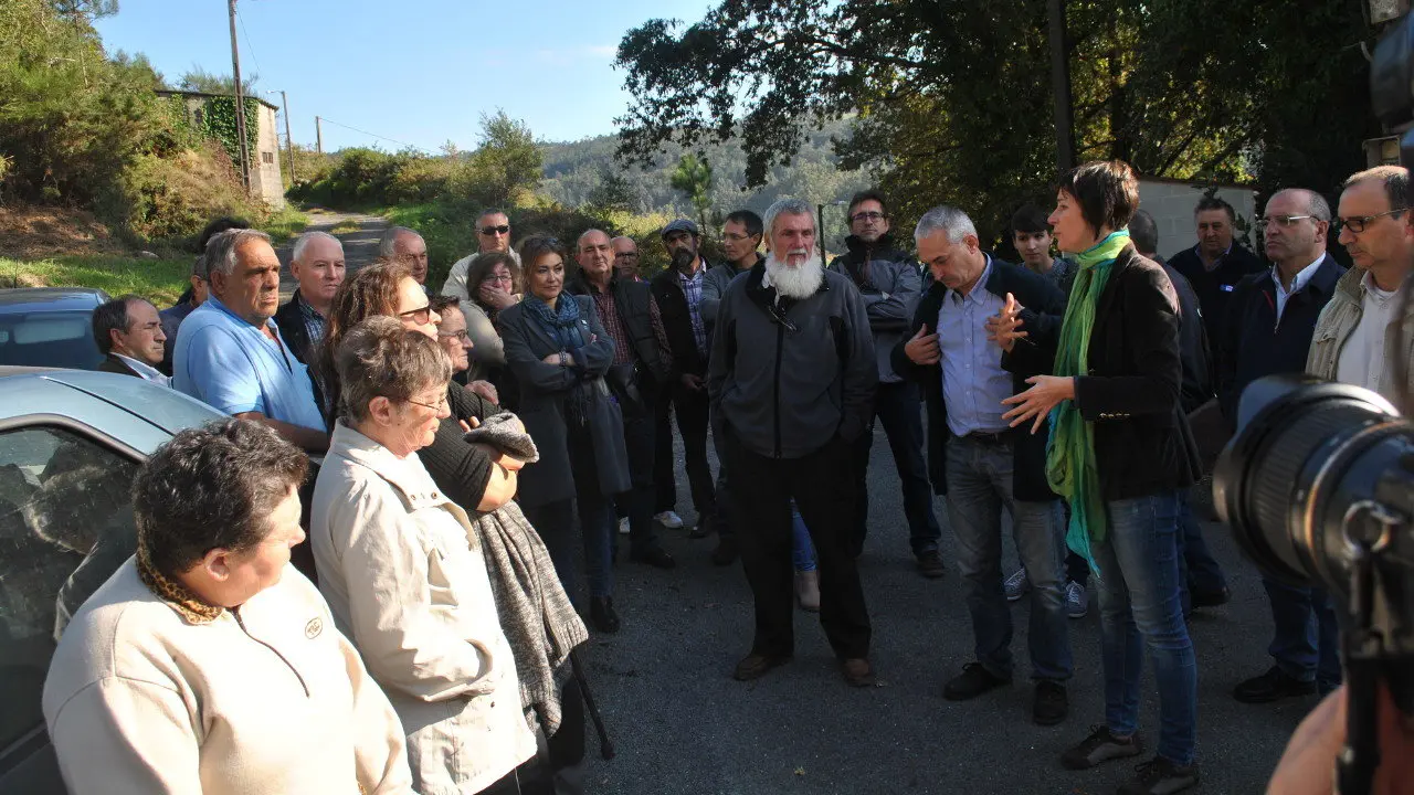 Visita da portavoz nacional do BNG ao futuro vertedorio de Lousame