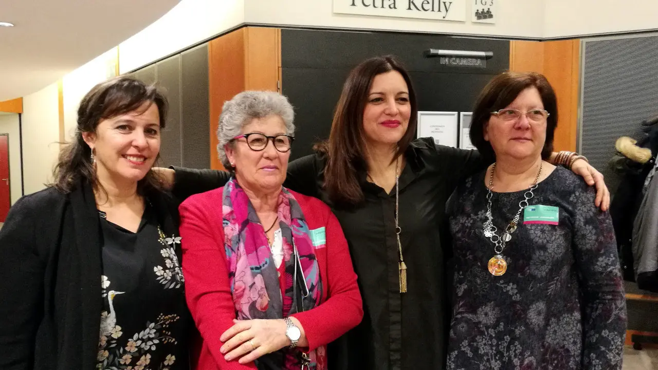 Ana Miranda, Marisa Matias e peticionarias