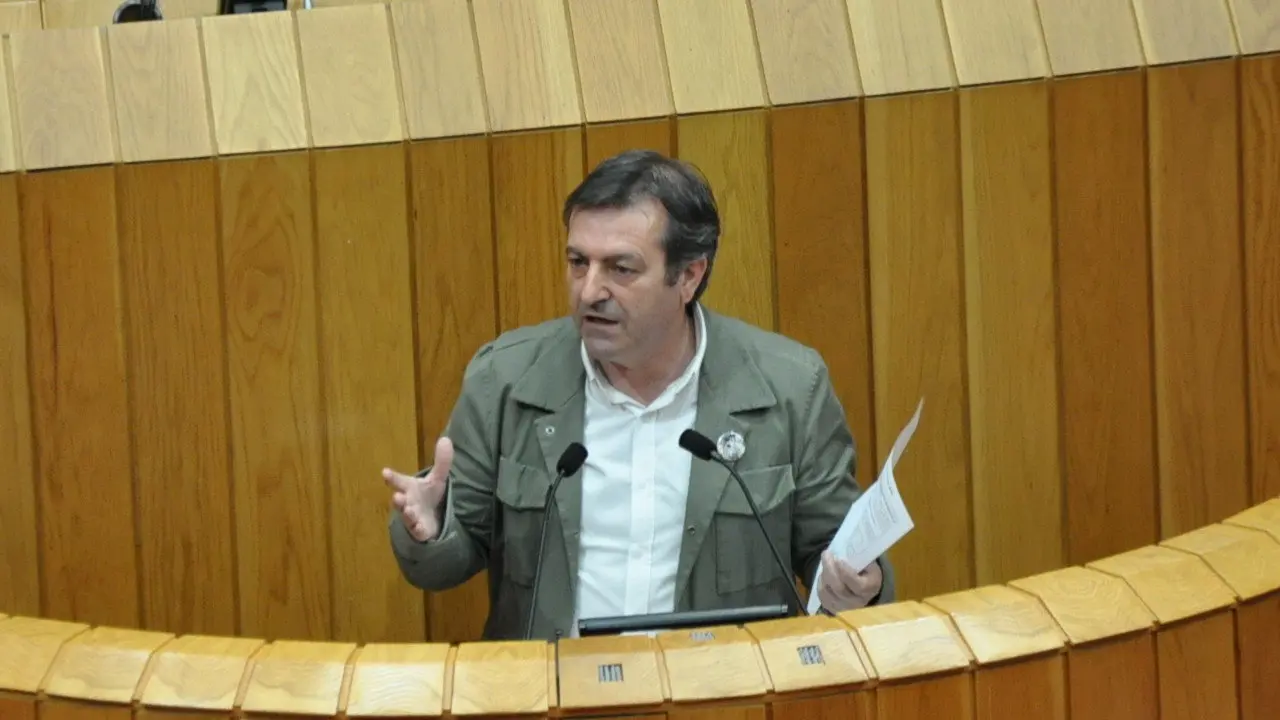 Lu&iacute;s Bar&aacute;