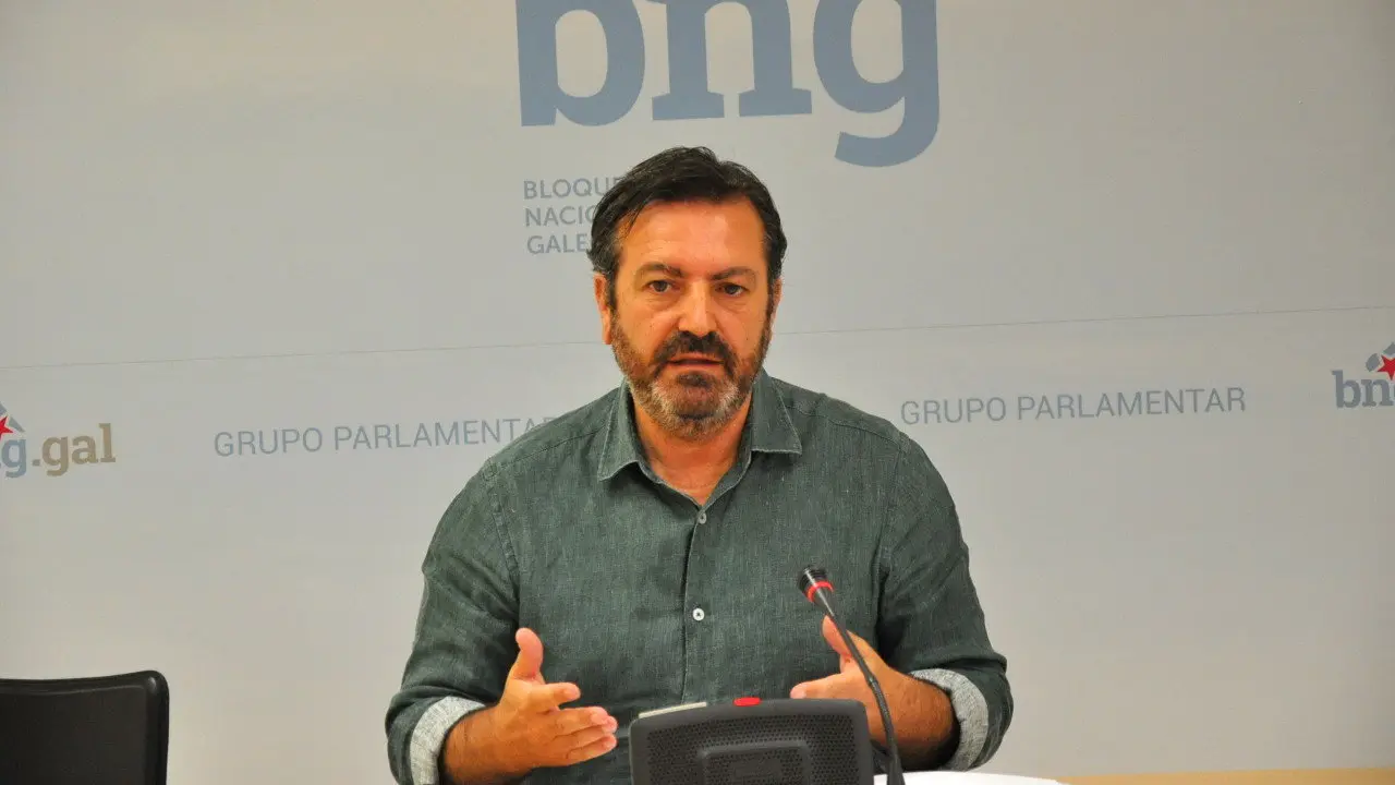 Lu&iacute;s Bar&aacute;