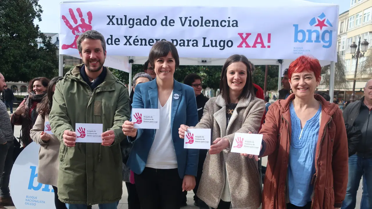 Campa&ntilde;a recollida sinaturas