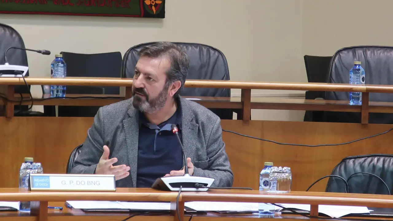 Lu&iacute;s Bar&aacute;