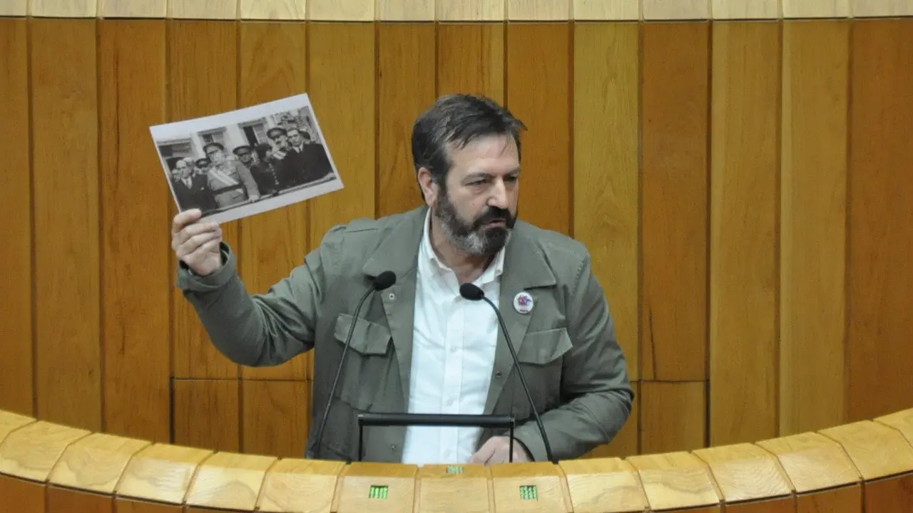 Lu&iacute;s Bar&aacute;
