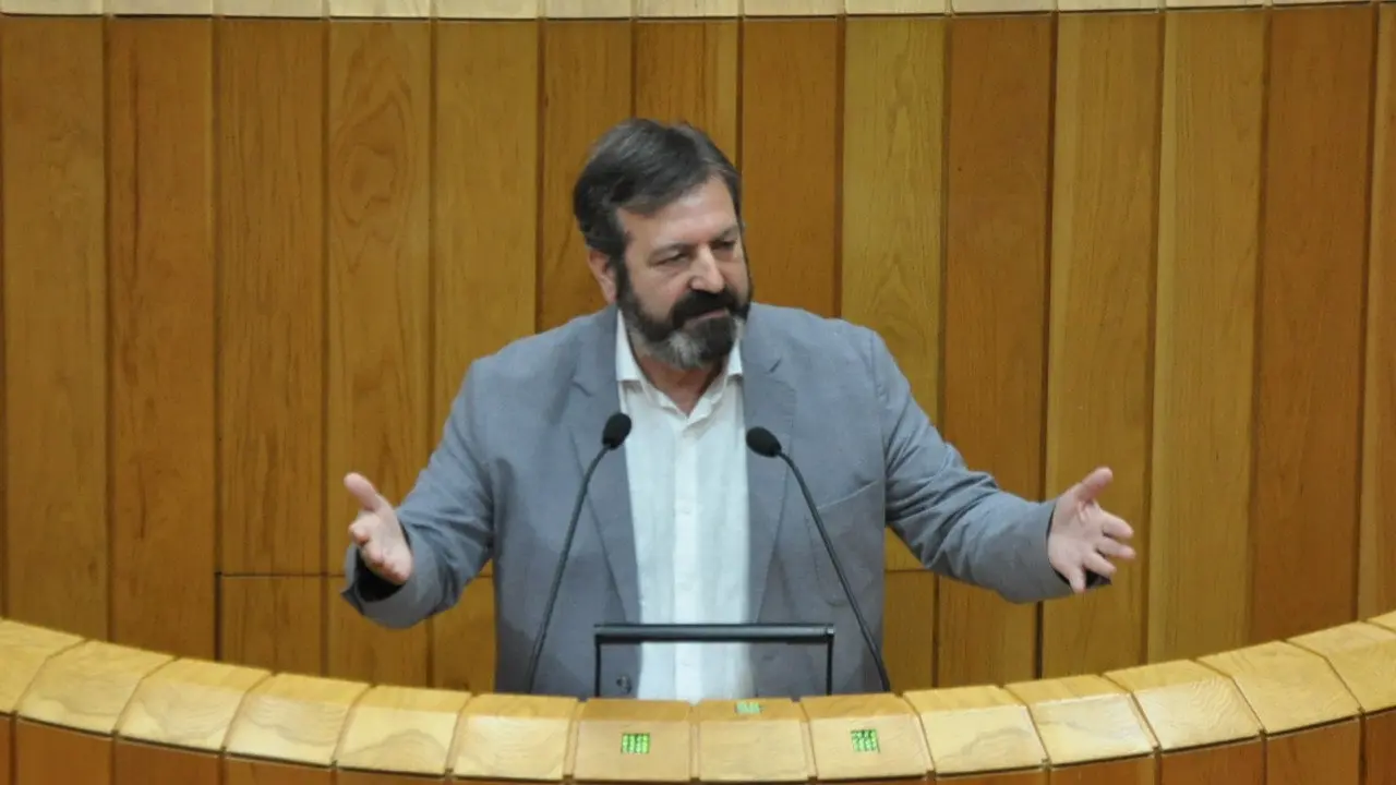 Lu&iacute;s Bar&aacute;