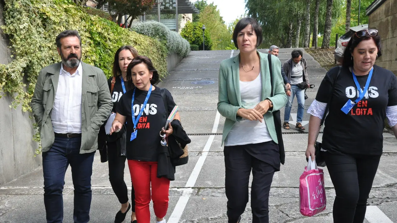Veci&ntilde;anza de Ons no Parlamento