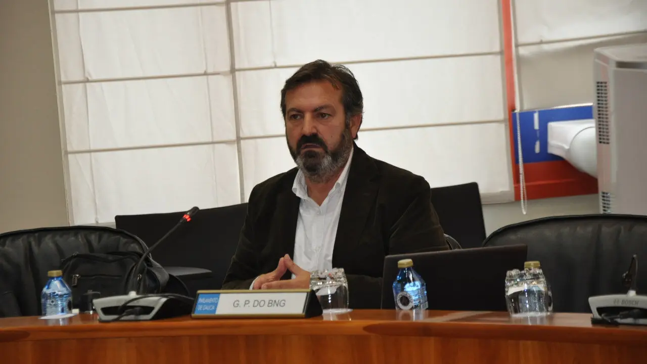Lu&iacute;s Bar&aacute;