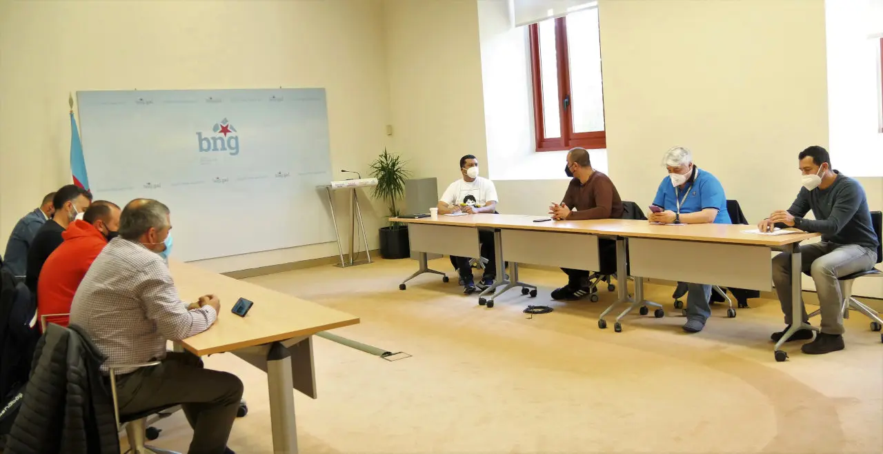 Reuni&oacute;n Mon Fern&aacute;ndez BNG - comit&eacute; empresa Refiner&iacute;a Coru&ntilde;a
