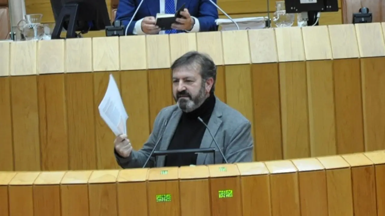 Lu&iacute;s Bar&aacute;