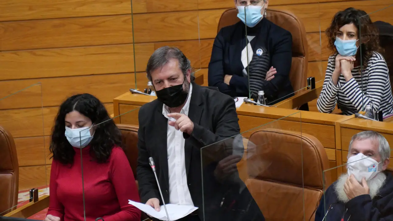 Lu&iacute;s Bar&aacute;
