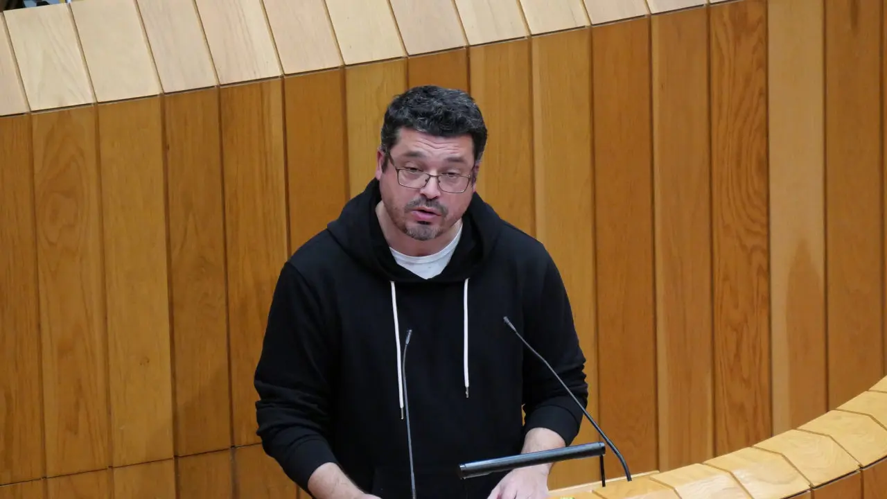 Mon Fern&aacute;ndez