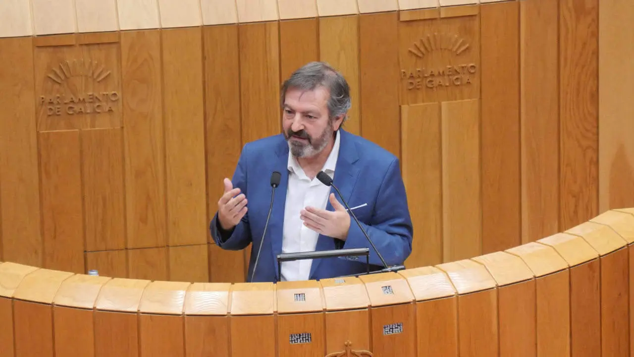 Lu&iacute;s Bar&aacute;