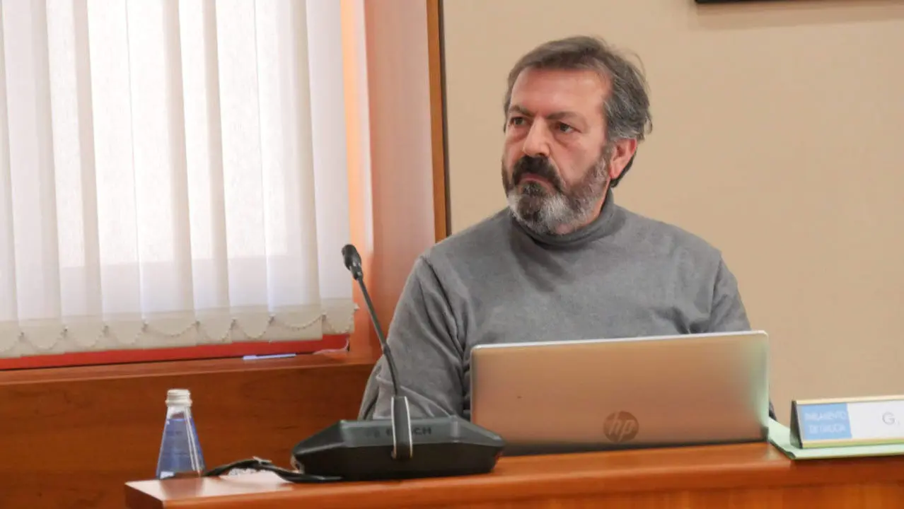 Lu&iacute;s Bar&aacute;