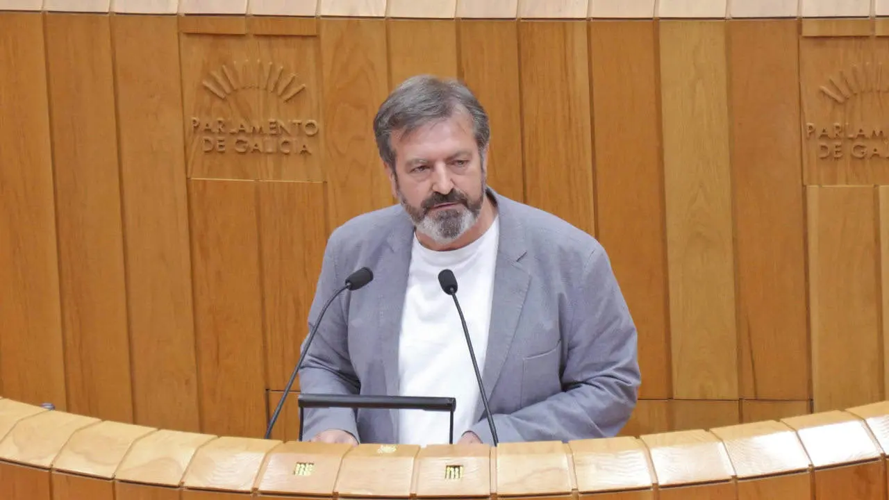 Lu&iacute;s Bar&aacute;