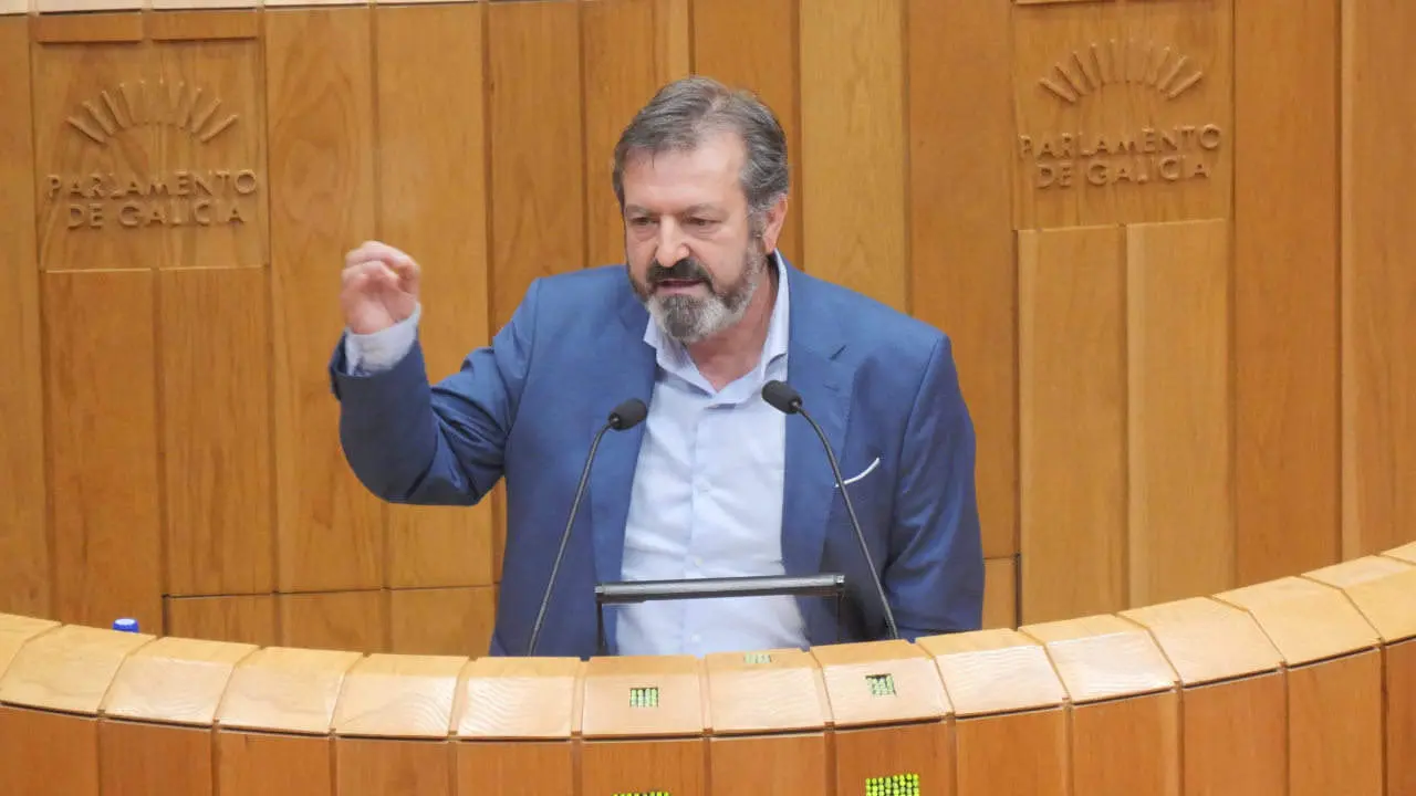 Lu&iacute;s Bar&aacute;