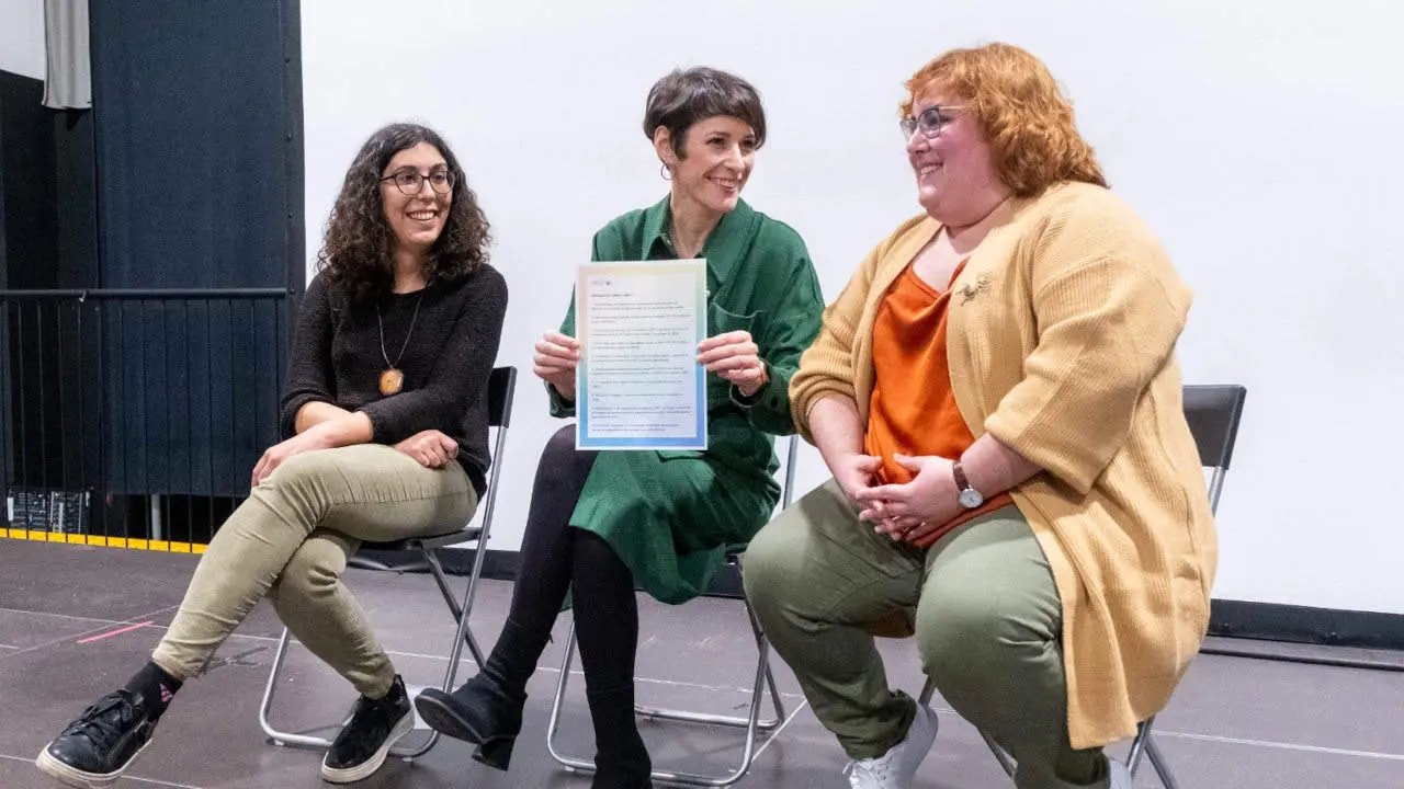 Daniela Ferr&aacute;ndez, Ana Pont&oacute;n e Iria Carreira