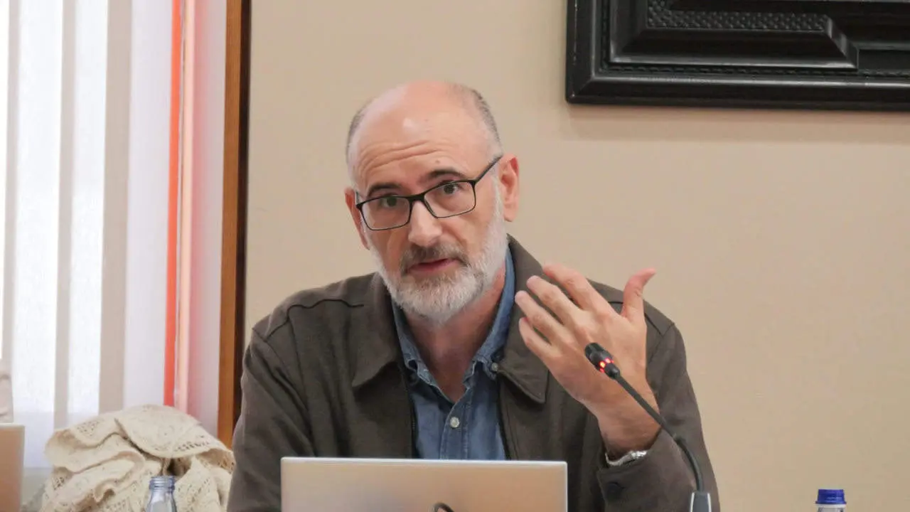 Secundino Fern&aacute;ndez