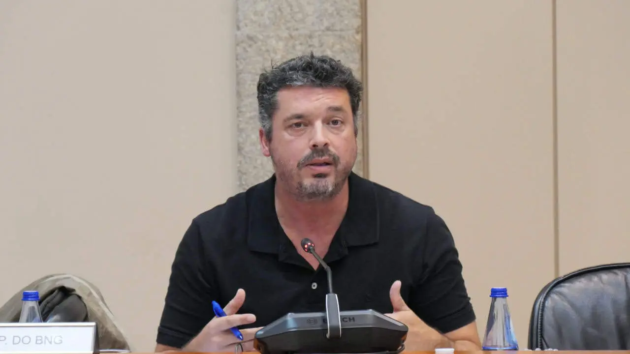 Mon Fern&aacute;ndez