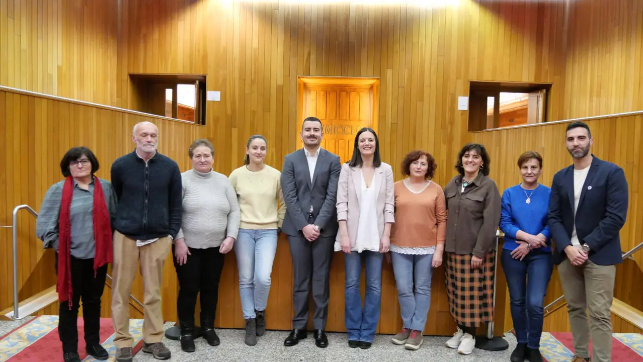 Veci&ntilde;anza do Piornedo no Parlamento