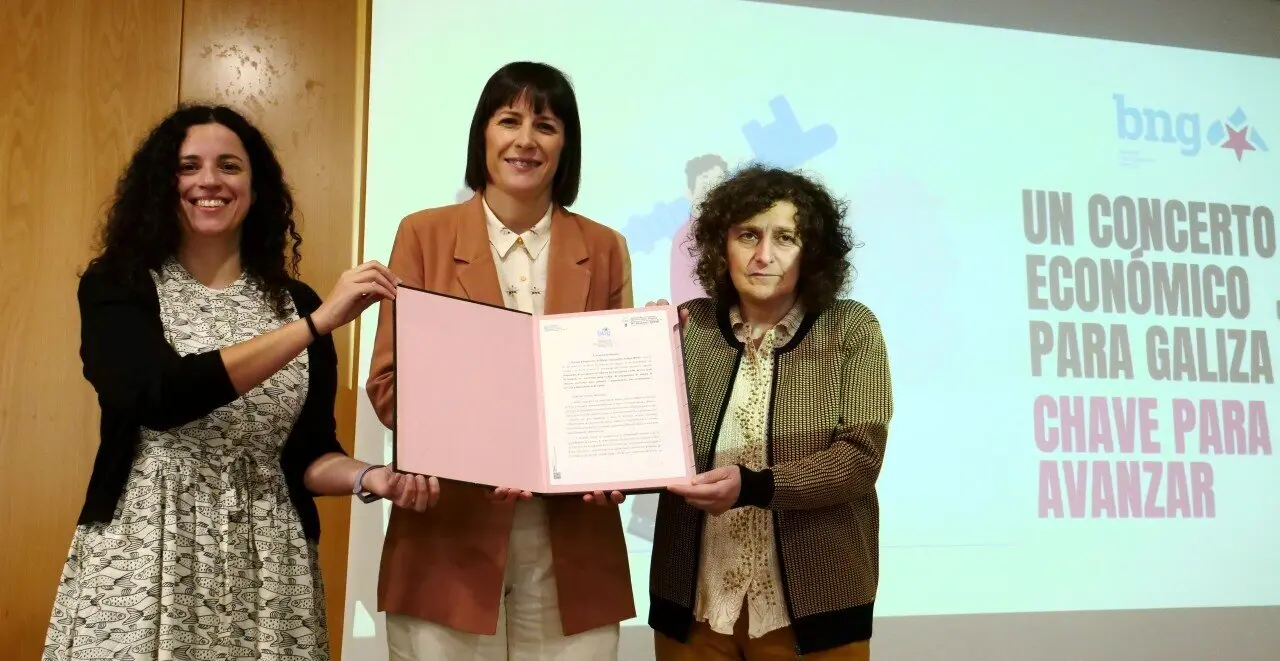 Noa Presas, Ana Pont&oacute;n e Goretti Sanmart&iacute;n