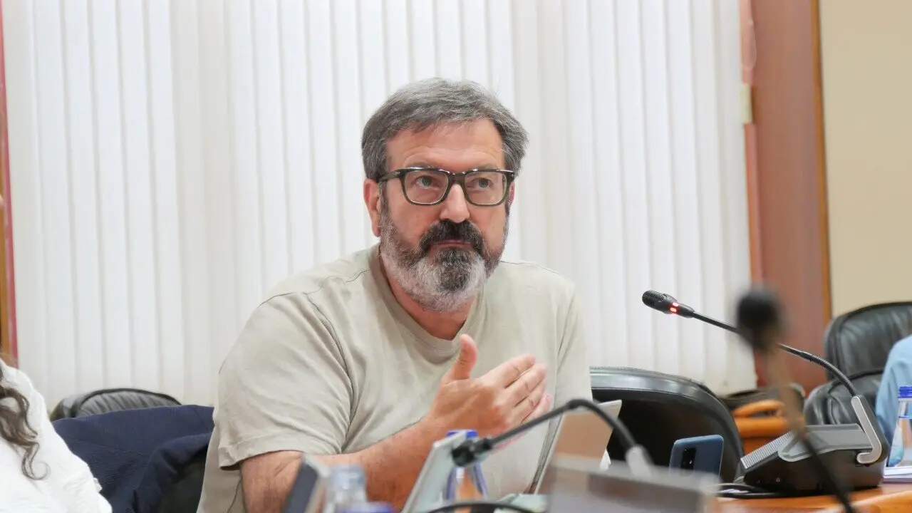 Lu&iacute;s Bar&aacute;