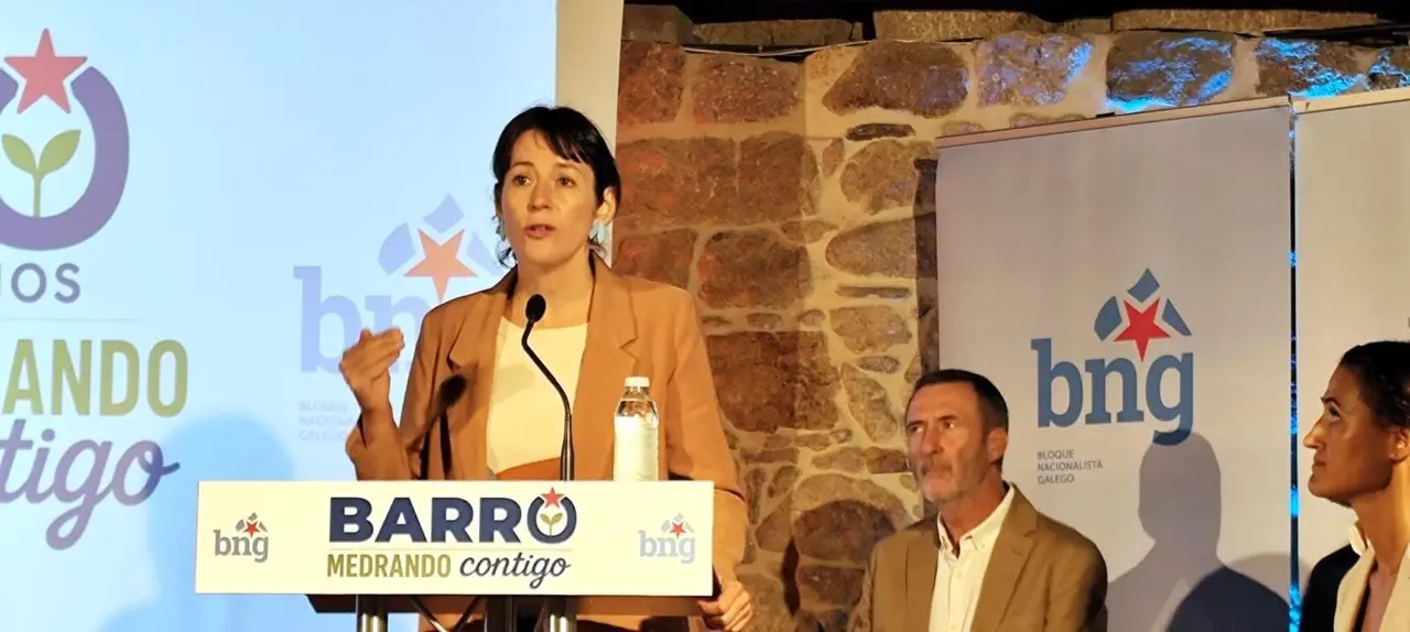Ana Pont&oacute;n no Concello de Barro