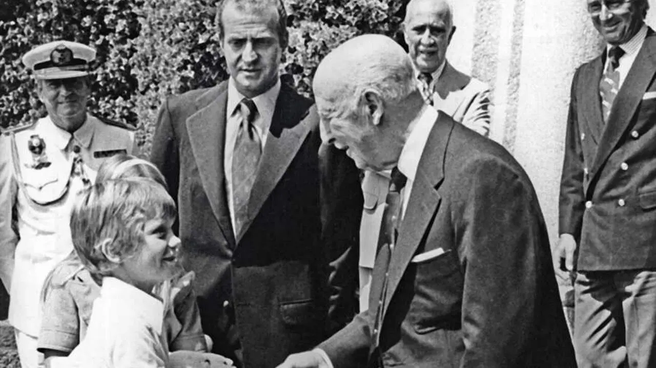 Felipe de Borb&oacute;n, Juan Carlos de Borb&oacute;n e Francisco Franco