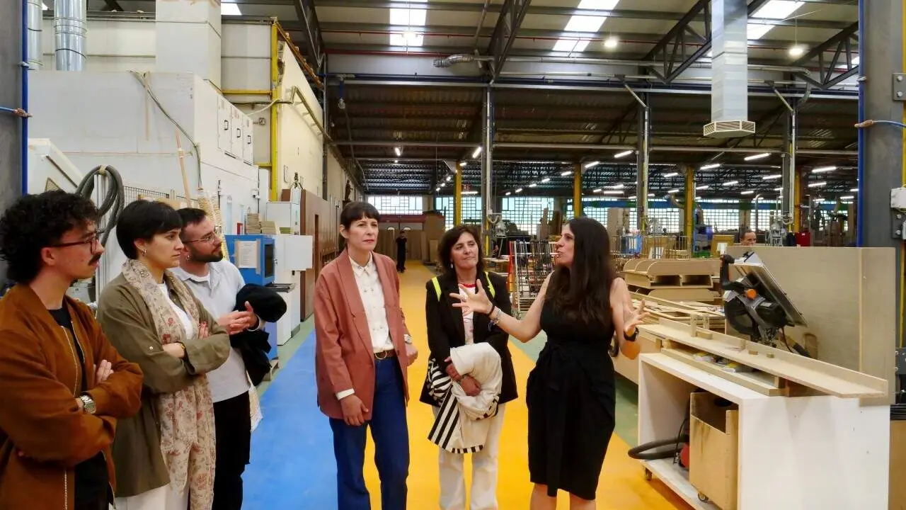 Visita Mart&iacute;nez Otero 