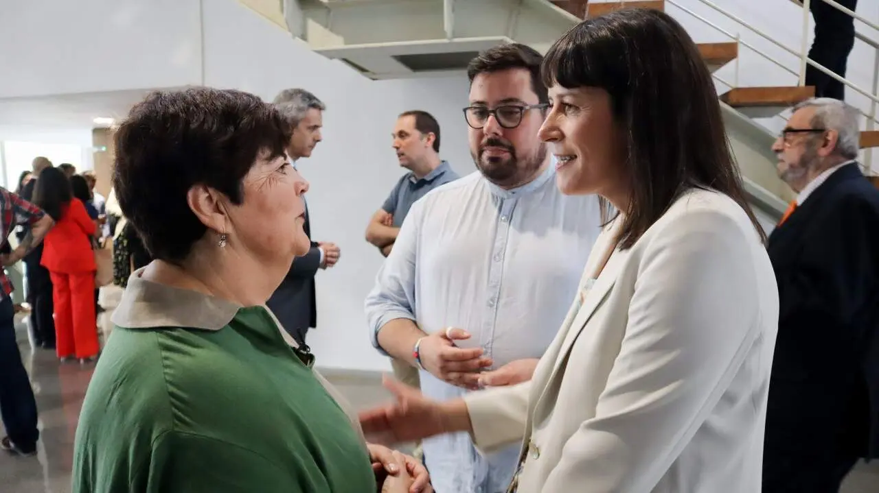 Carmen Garc&iacute;a (reitora), Xabier P. Igrexas e Ana Pont&oacute;n