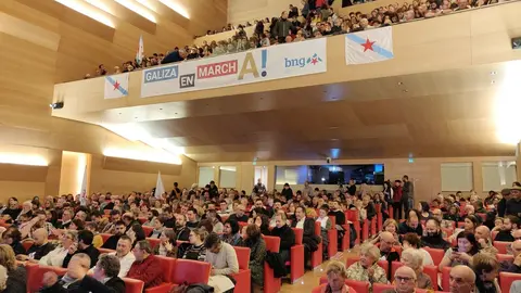 Presentaci&oacute;n da candidatura &aacute; presidencia da Xunta 1