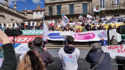 Manifestaci&oacute;n contra a suba dos prezos e o empobrecemento social