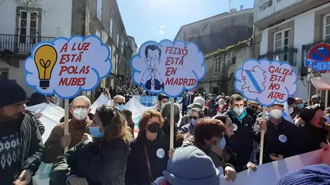 Manifestaci&oacute;n contra a suba dos prezos e o empobrecemento social