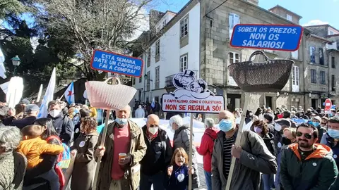 Manifestaci&oacute;n contra a suba dos prezos e o empobrecemento social