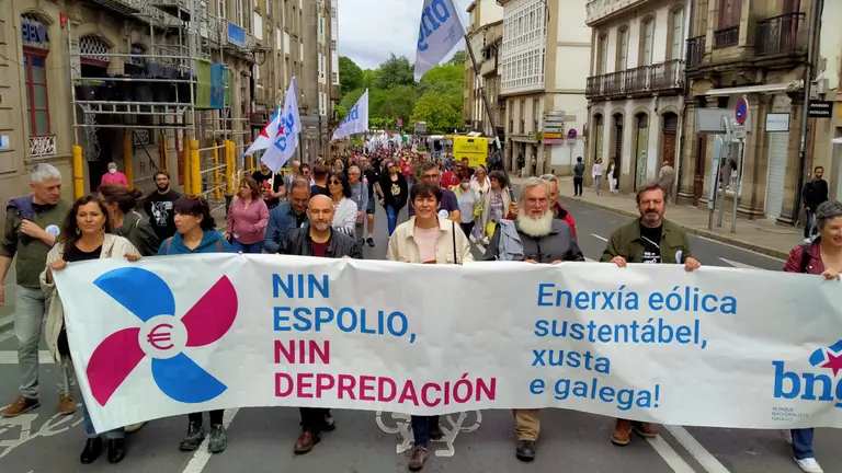 Manifestaci&oacute;n E&oacute;licos si, pero non asi.
