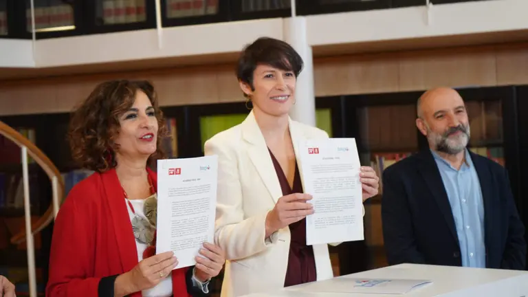 Mar&iacute;a Jes&uacute;s Montero, Ana Pont&oacute;n e N&eacute;stor Rego