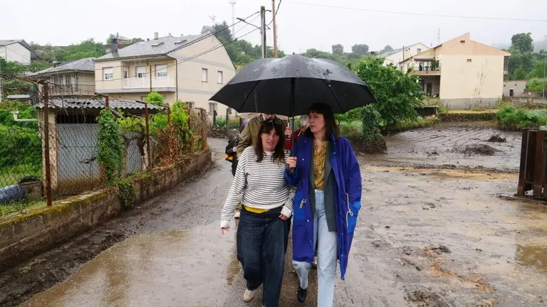 Mar&iacute;a Albert e Ana Pont&oacute;n