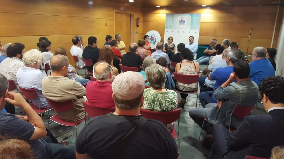 Encontro con representantes do mundo da cultura do Saln&eacute;s