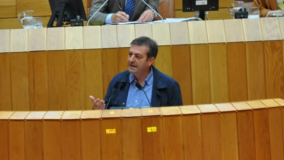 Lu&iacute;s Bar&aacute;