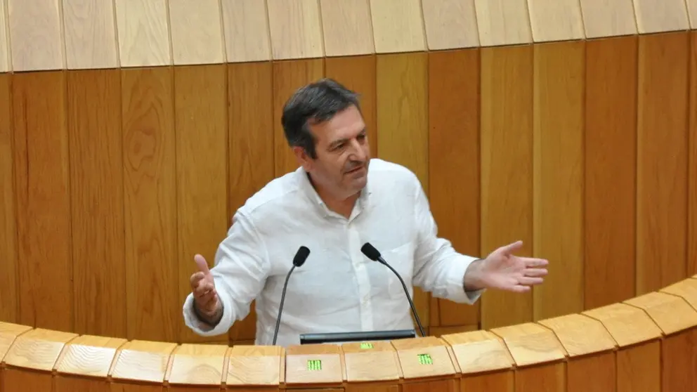 Lu&iacute;s Bar&aacute;