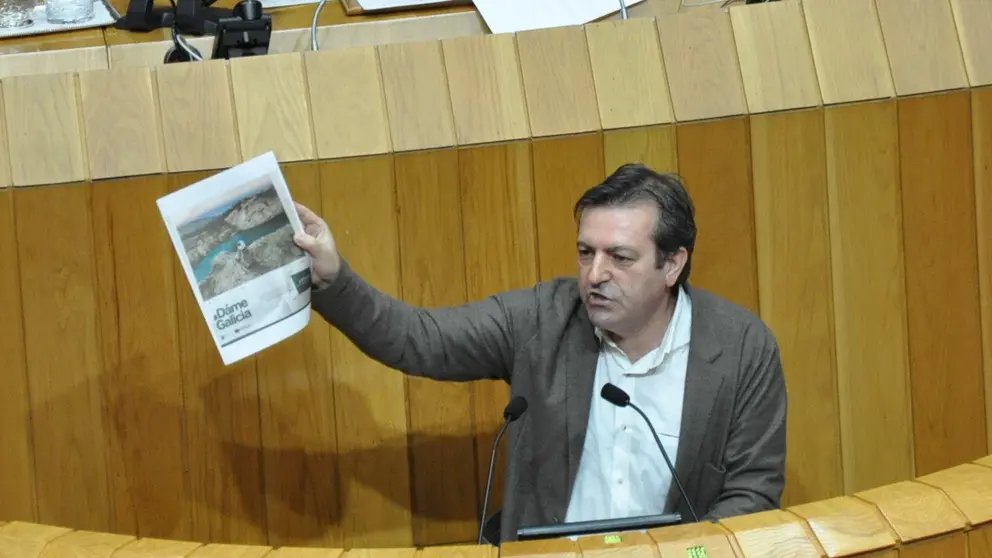 Lu&iacute;s Bar&aacute;